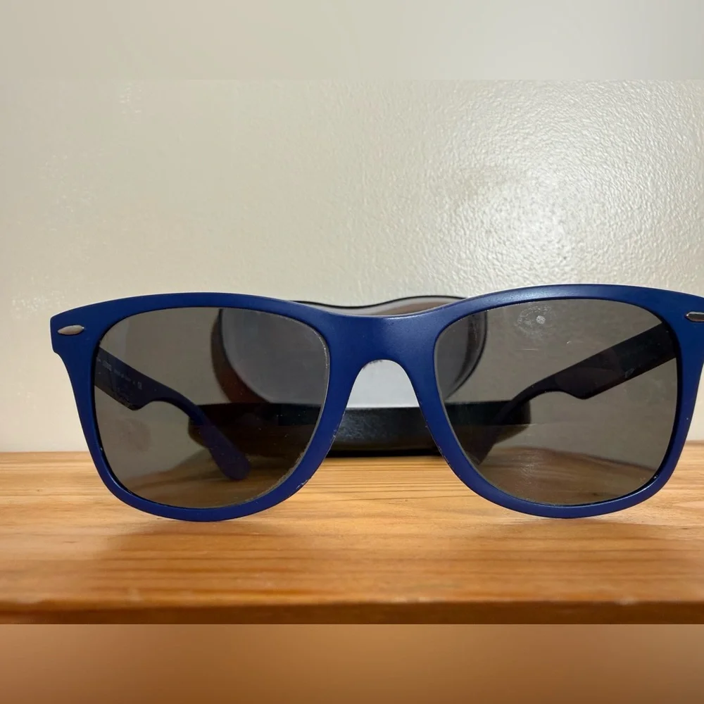 Ray Ban RB4195 6015/8G WAYFARER LITEFORCE Italy FRAME - Picture 10 of 13